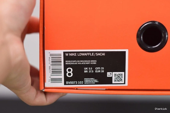 sacai  DD3035-200 Red Green Neptune  Vaporwaffle Nike Villain 0118